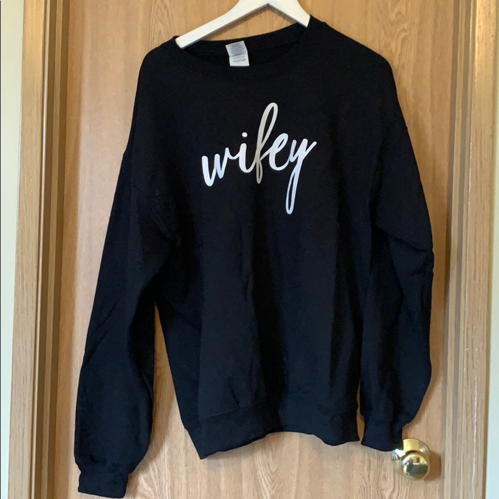Wifey crewneck